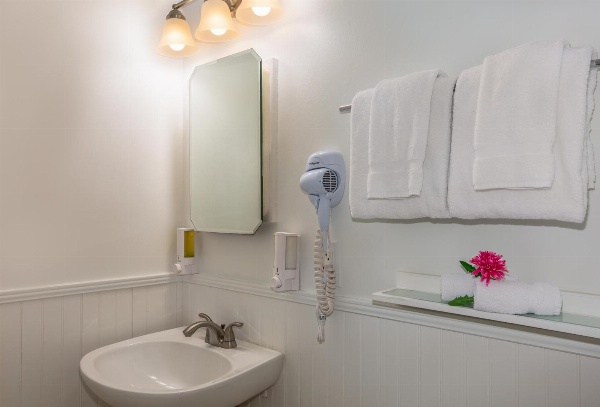 Southernmost Inn Adult Exclusive image 7