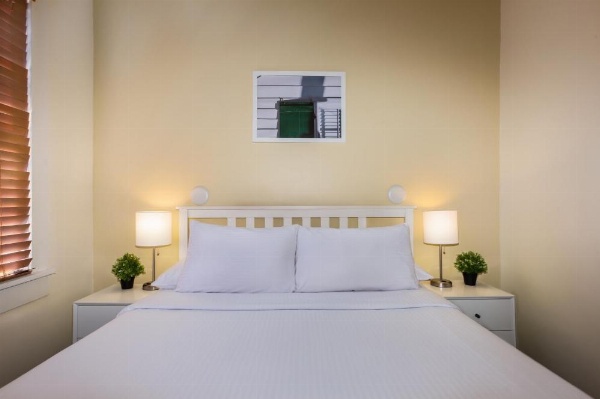 Southernmost Inn Adult Exclusive image 8